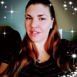 Meet your Posher, Cynthia